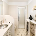 Holibai Casa Celso , Casa Con Piscina Y Jardín Cerca De Playa América Villa Gondomar
