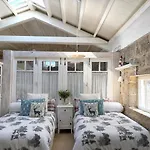 Holibai Casa Celso , Casa Con Piscina Y Jardín Cerca De Playa América * Gondomar