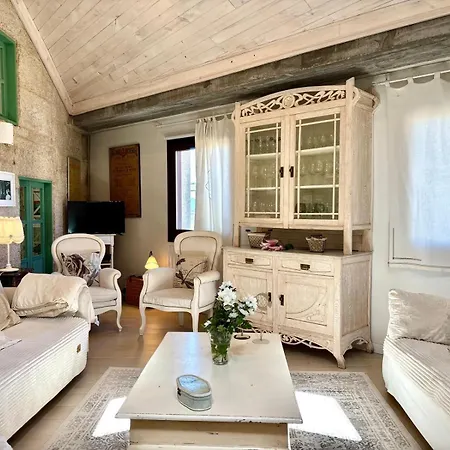 Holibai Casa Celso , Casa Con Piscina Y Jardin Cerca De Playa America *