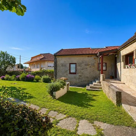 Vila Holibai Casa Celso , Casa Con Piscina Y Jardin Cerca De Playa America *