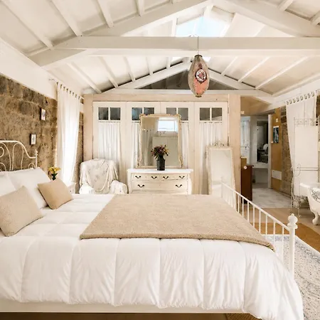 Holibai Casa Celso , Casa Con Piscina Y Jardin Cerca De Playa America * Gondomar