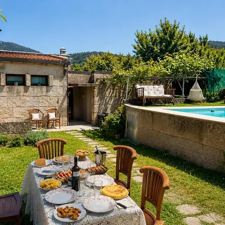 Vila Holibai Casa Celso , Casa Con Piscina Y Jardin Cerca De Playa America Gondomar